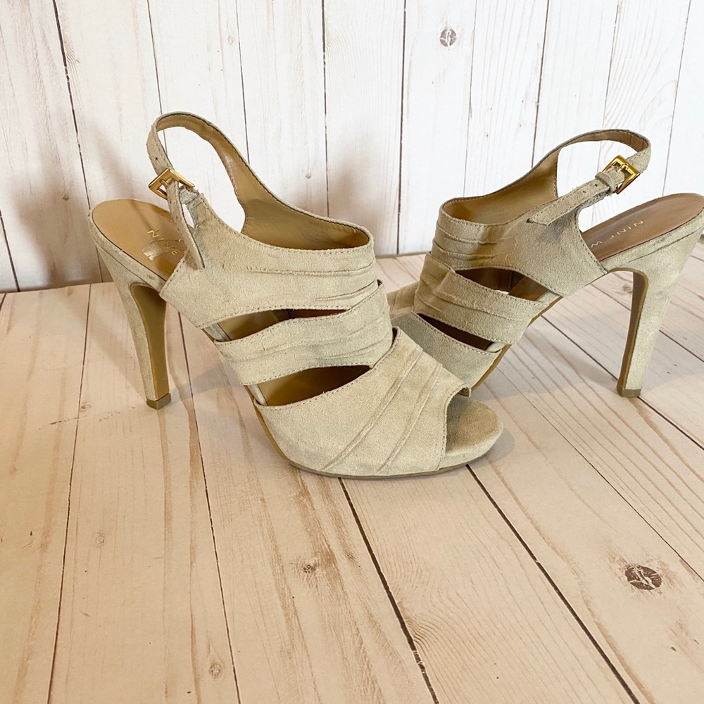 {Nine West} Taupe Suede Heel